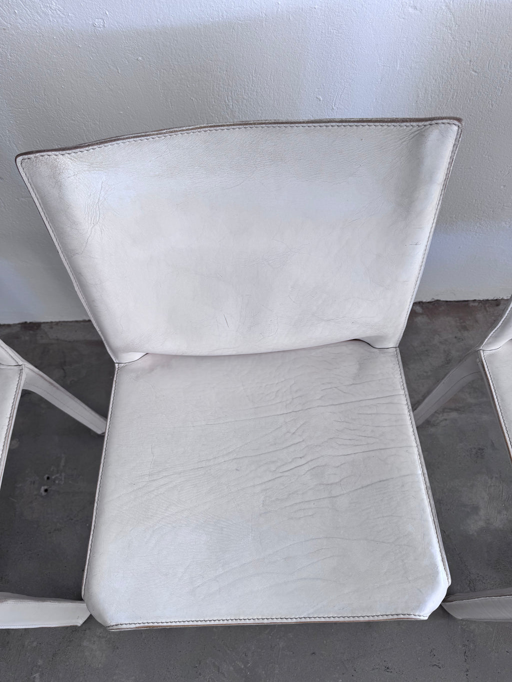 Mario Bellini CAB 412 Stuhl für Cassina | Weißes Leder | 1990er Vintage Designklassiker | Einzelverkauf (6 verfügbar)