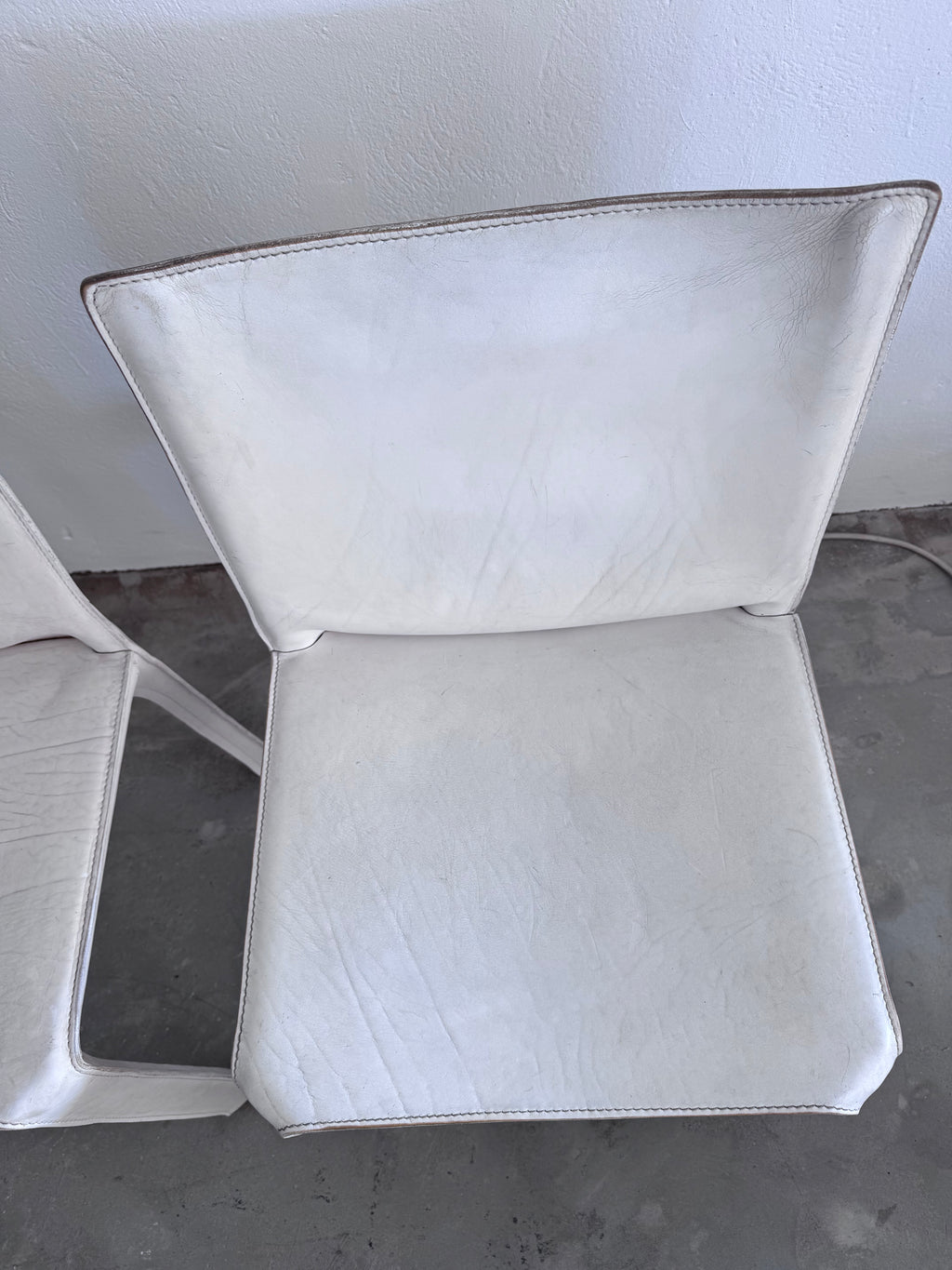 Mario Bellini CAB 412 Stuhl für Cassina | Weißes Leder | 1990er Vintage Designklassiker | Einzelverkauf (6 verfügbar)