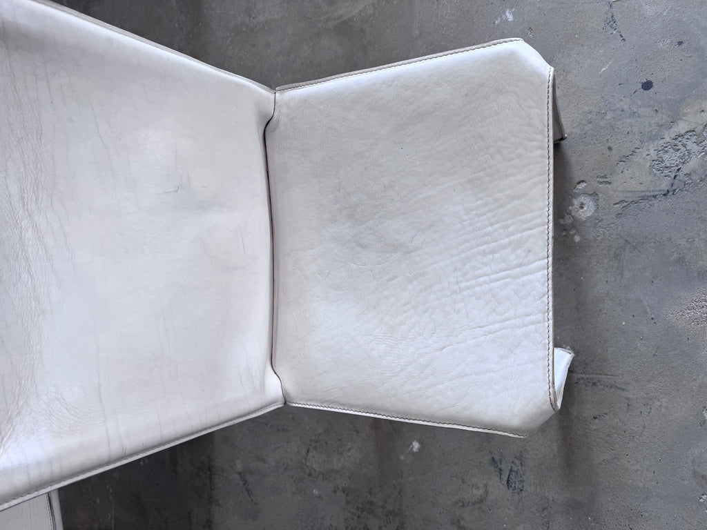 Mario Bellini CAB 412 Stuhl für Cassina | Weißes Leder | 1990er Vintage Designklassiker | Einzelverkauf (6 verfügbar)