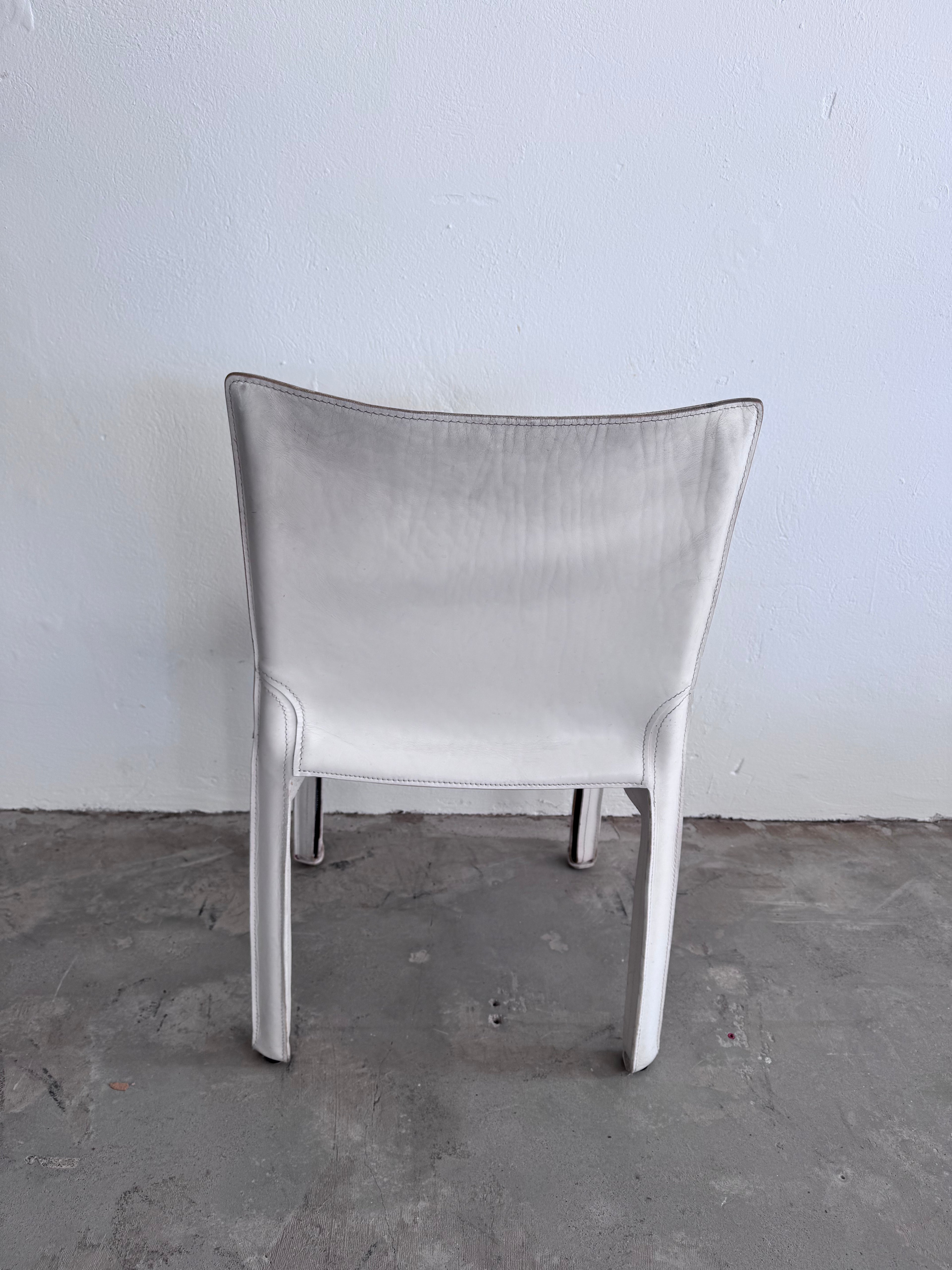 Mario Bellini CAB 412 Stuhl für Cassina | Weißes Leder | 1990er Vintage Designklassiker | Einzelverkauf (6 verfügbar)