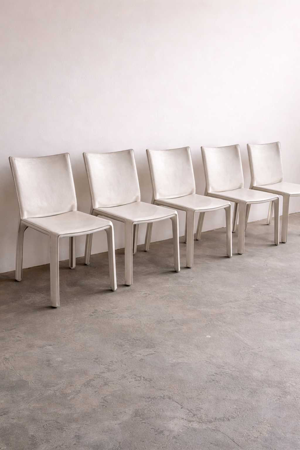 Mario Bellini CAB 412 Stuhl für Cassina | Weißes Leder | 1990er Vintage Designklassiker | Einzelverkauf (6 verfügbar)