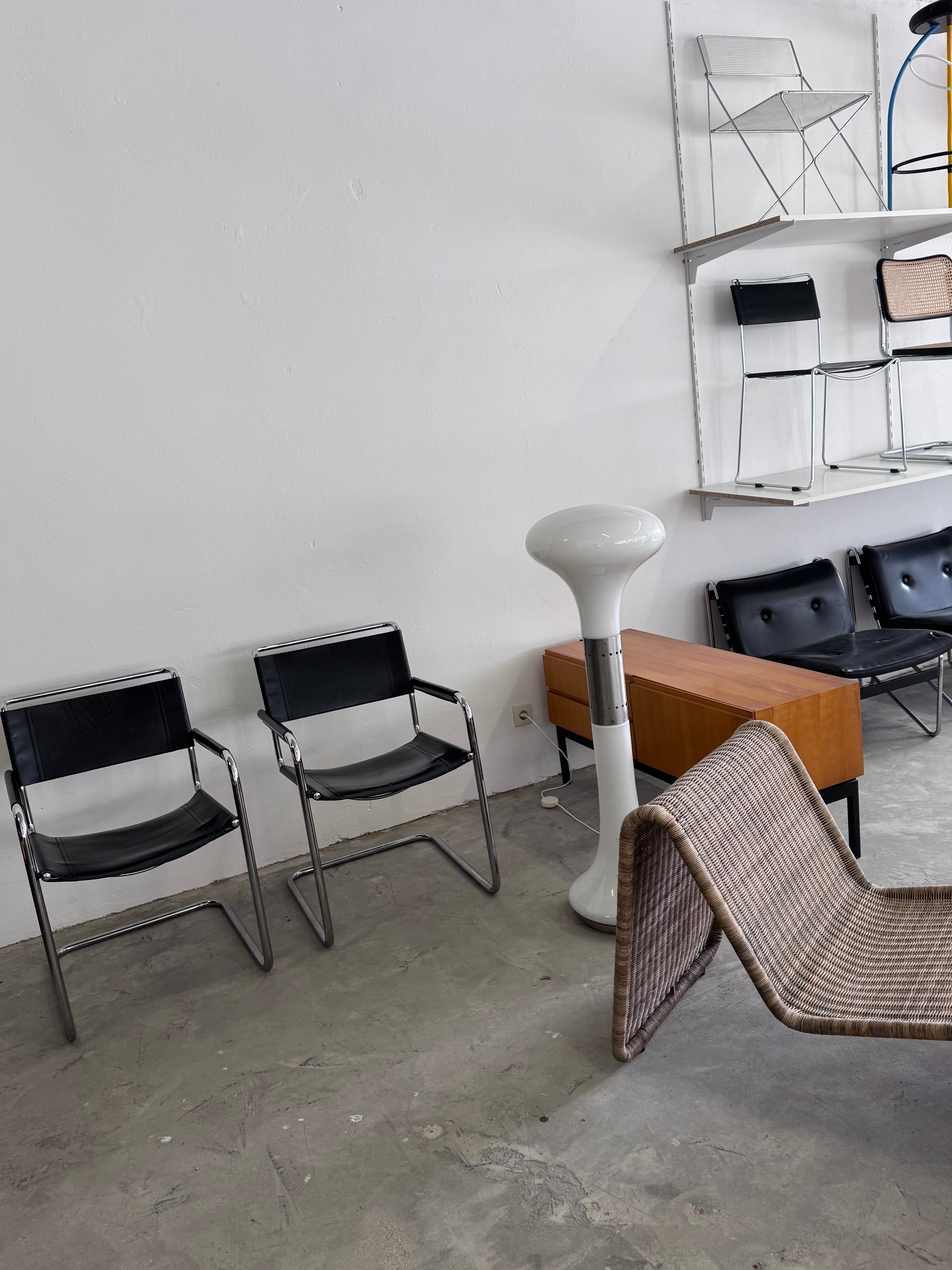 Mart Stam Lederstuhl für Jox Interni Italien | Vintage Design Klassiker | Schwarzes Leder & Chromstahl