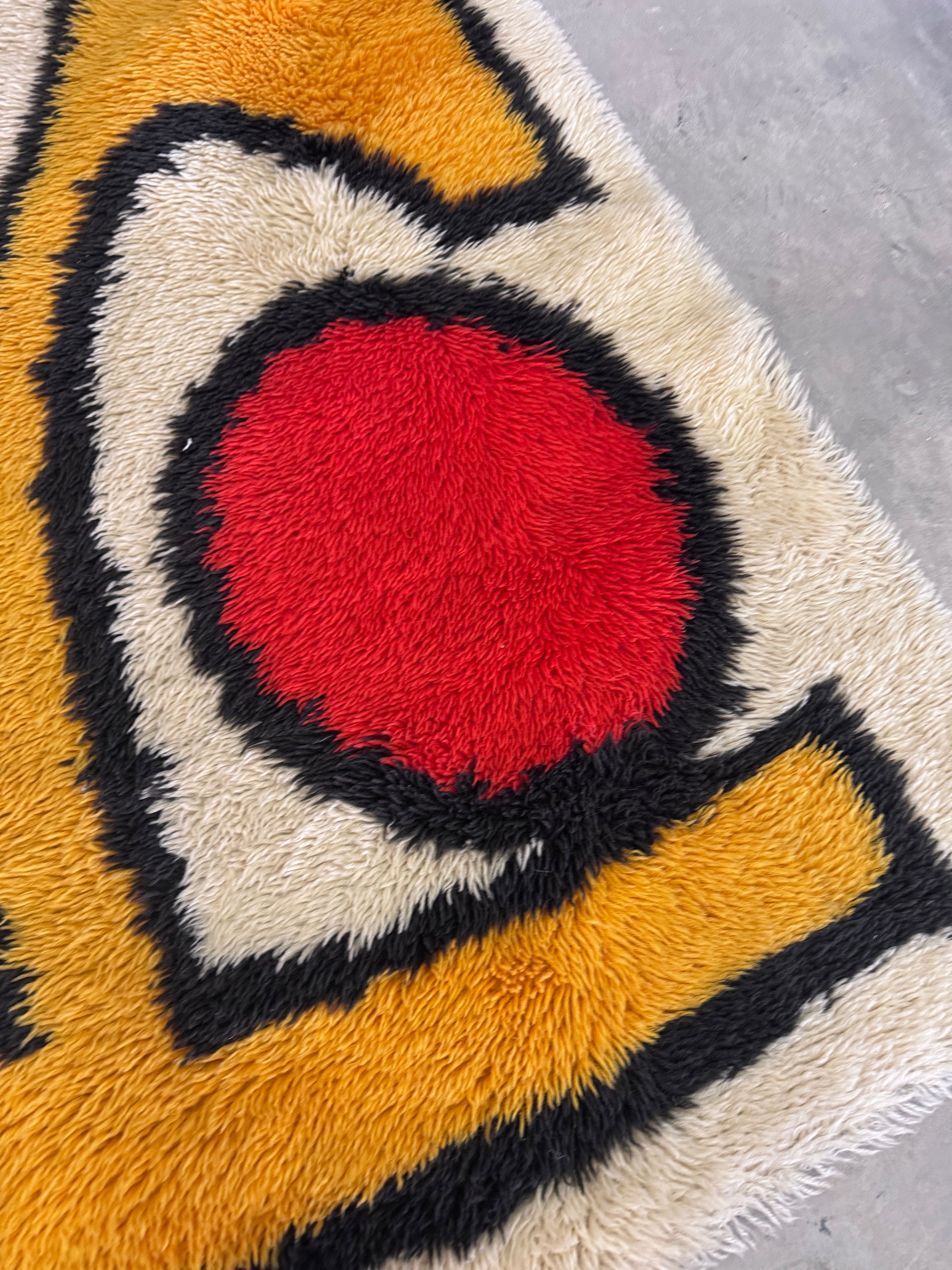 Vintage Rya-Teppich mit abstraktem Grafikmotiv, Dänemark, 1970er Jahre