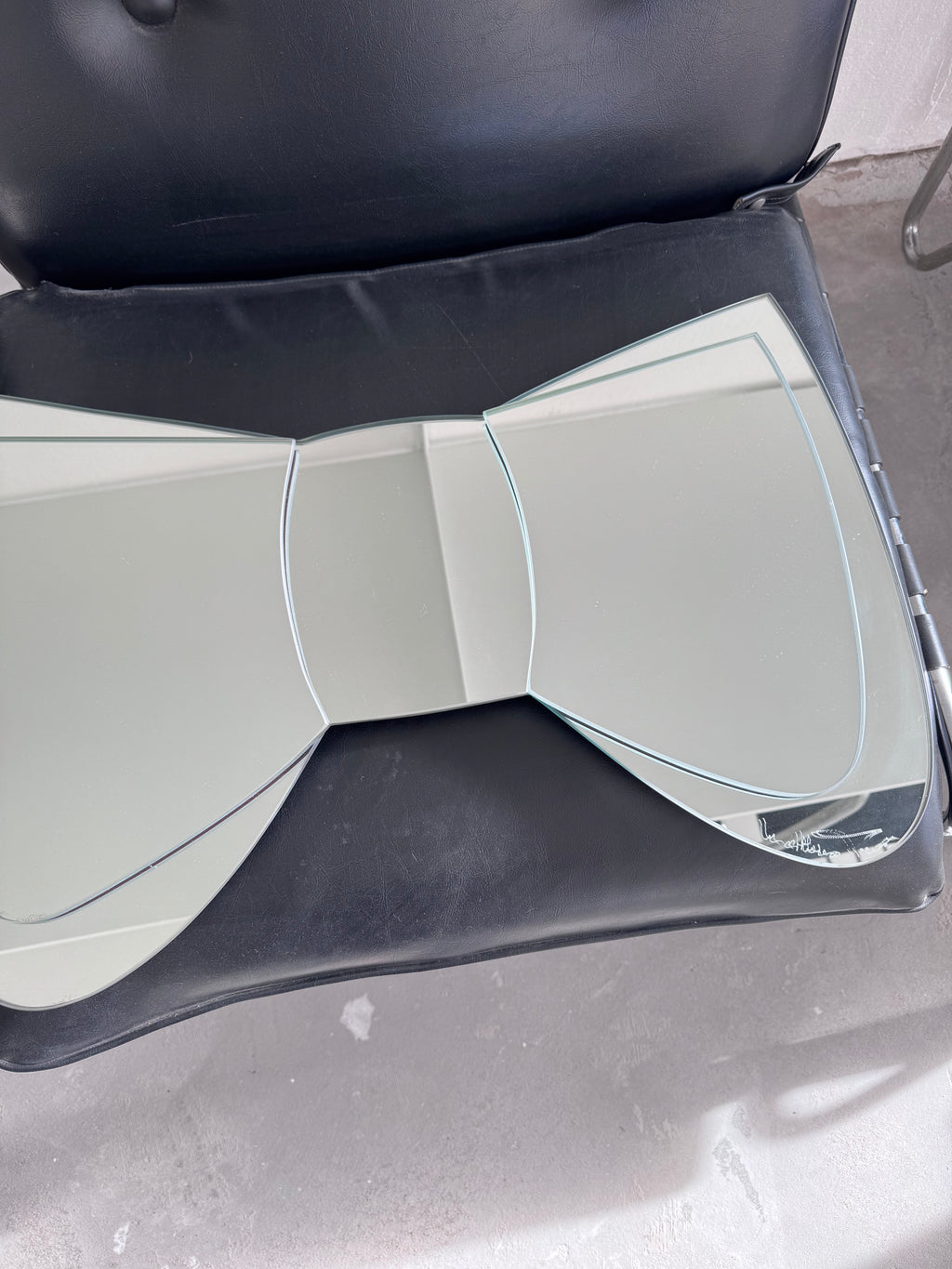 Komplettes Spiegel Set Hat Man von Georges Mathias 1970er Hut Kopf Fliege und Jackett