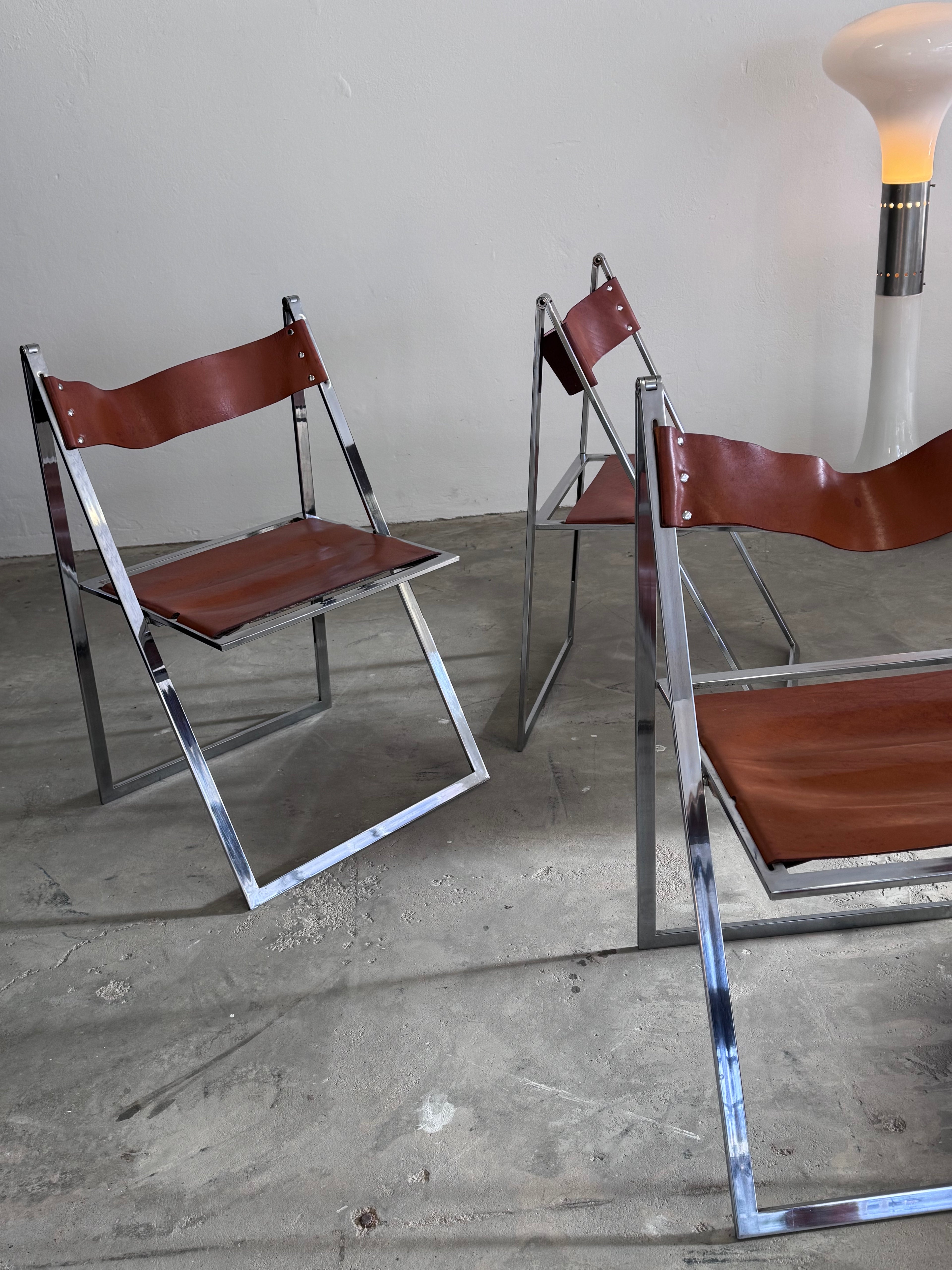 Vintage „Elios“ Klappstühle von Fontoni  Geraci für Lübke Cognac Sattelleder & Chrom – Mid-Century Modern – Restauriert