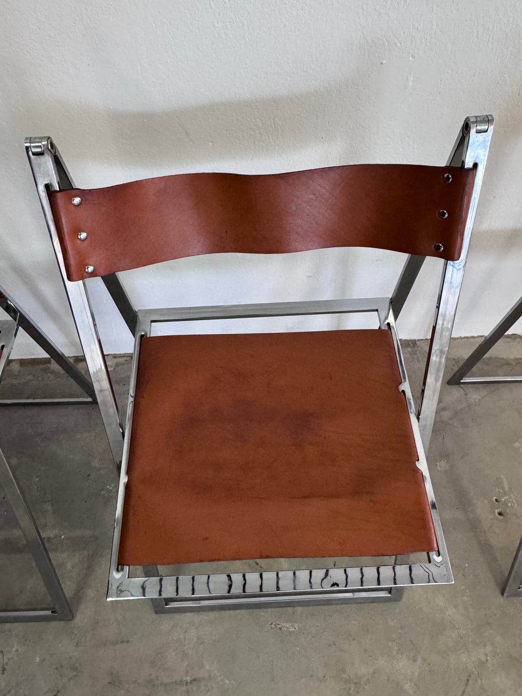 Vintage „Elios“ Klappstühle von Fontoni  Geraci für Lübke Cognac Sattelleder & Chrom – Mid-Century Modern – Restauriert