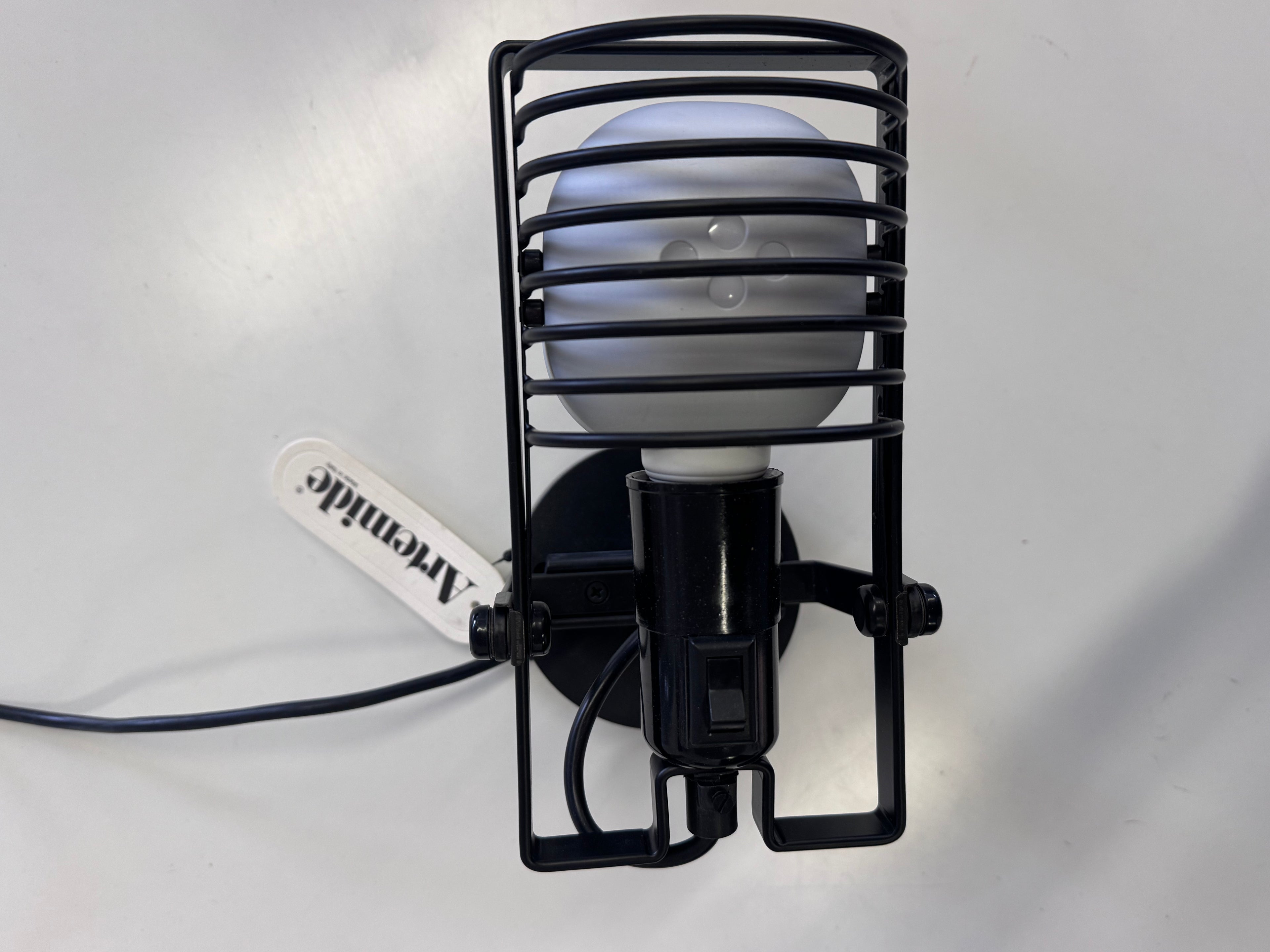 Vintage Artemide „Sintesi Faretto“ von Ernesto Gismondi – Tisch- und Wandleuchte aus den 1970er Jahren, originalverpackt
