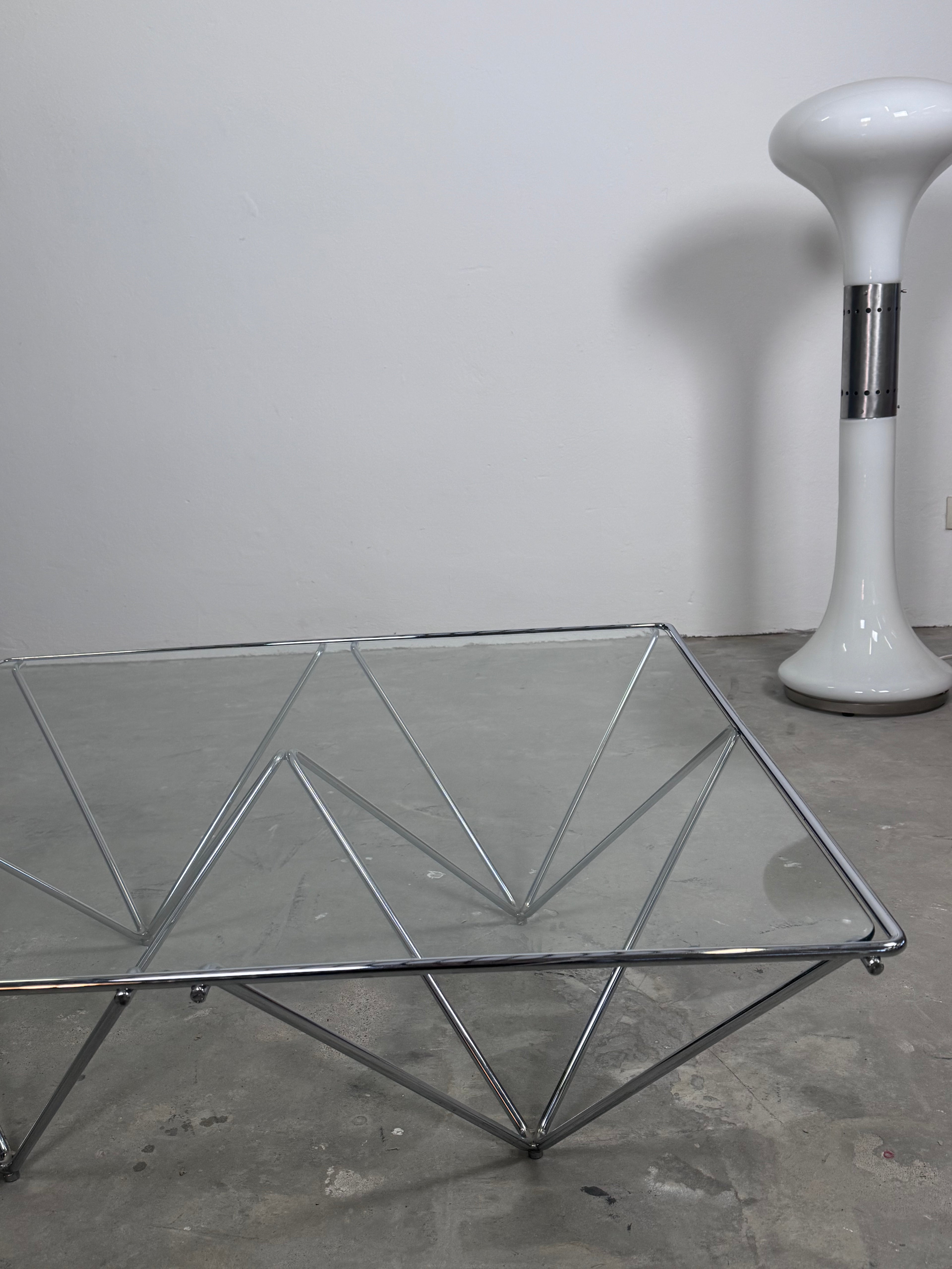 Paolo Piva Alanda Couchtisch für B&B Italia, verchromter Stahl und Glas  Italien um 1980