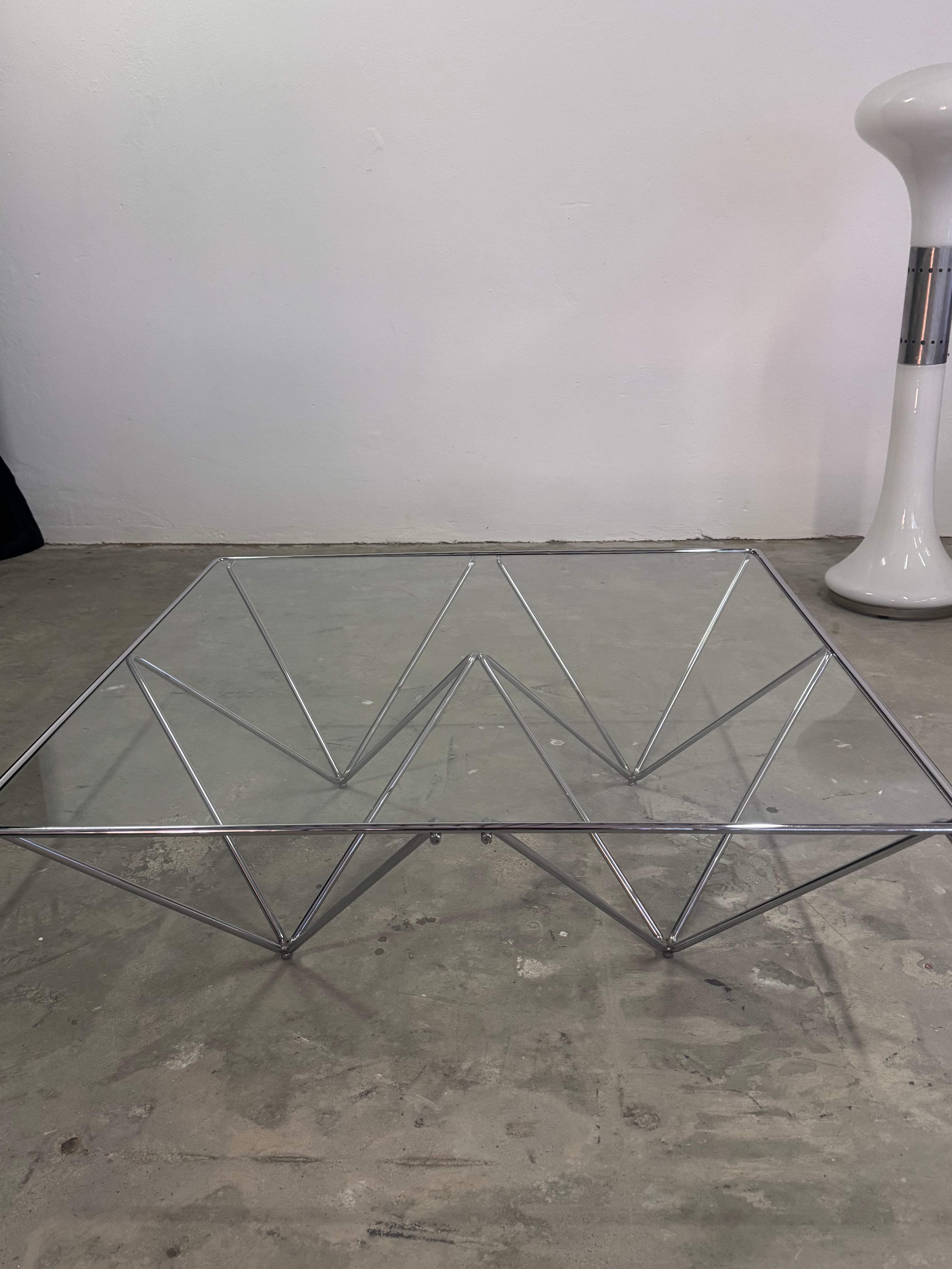 Paolo Piva Alanda Couchtisch für B&B Italia, verchromter Stahl und Glas  Italien um 1980