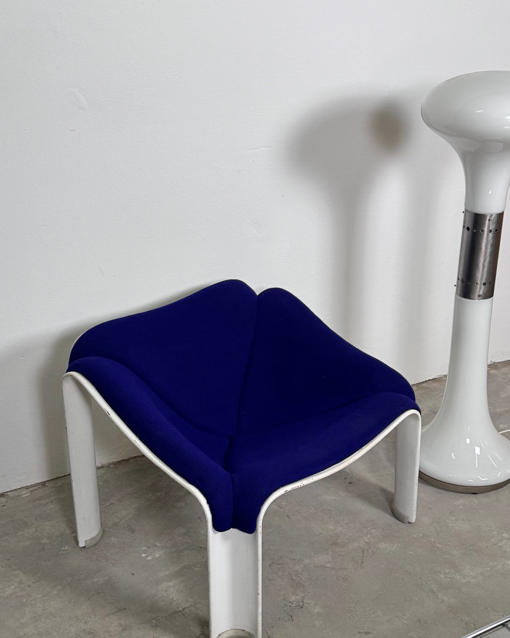 Pierre Paulin F300 Lounge Chair – Artifort, 1960s | Space Age Mid-Century Modern Icon