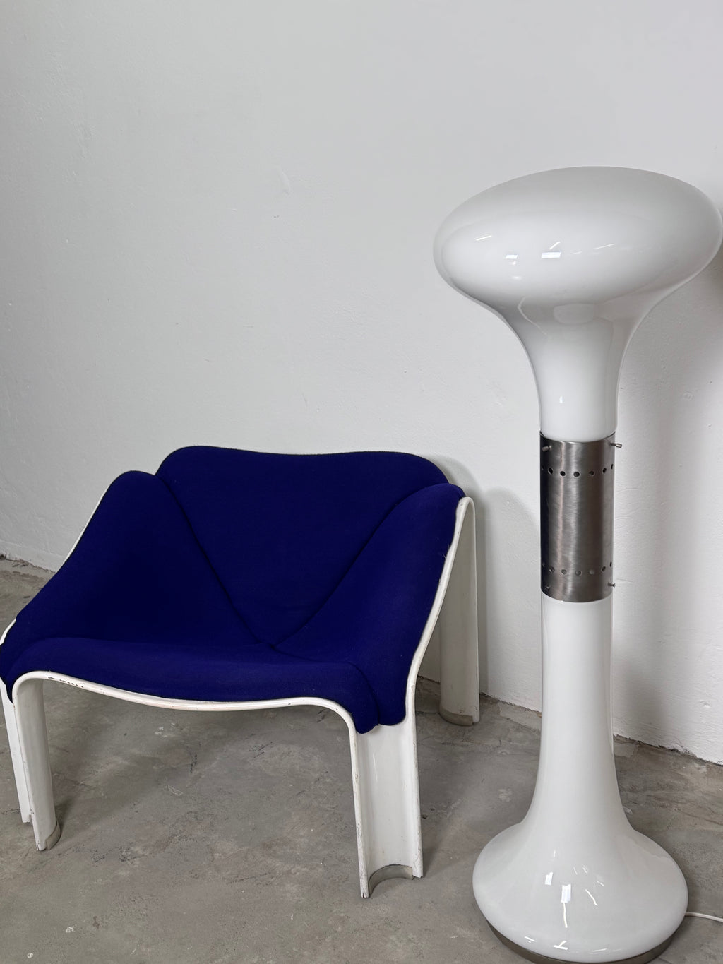 Pierre Paulin F300 Lounge Chair – Artifort, 1960s | Space Age Mid-Century Modern Icon