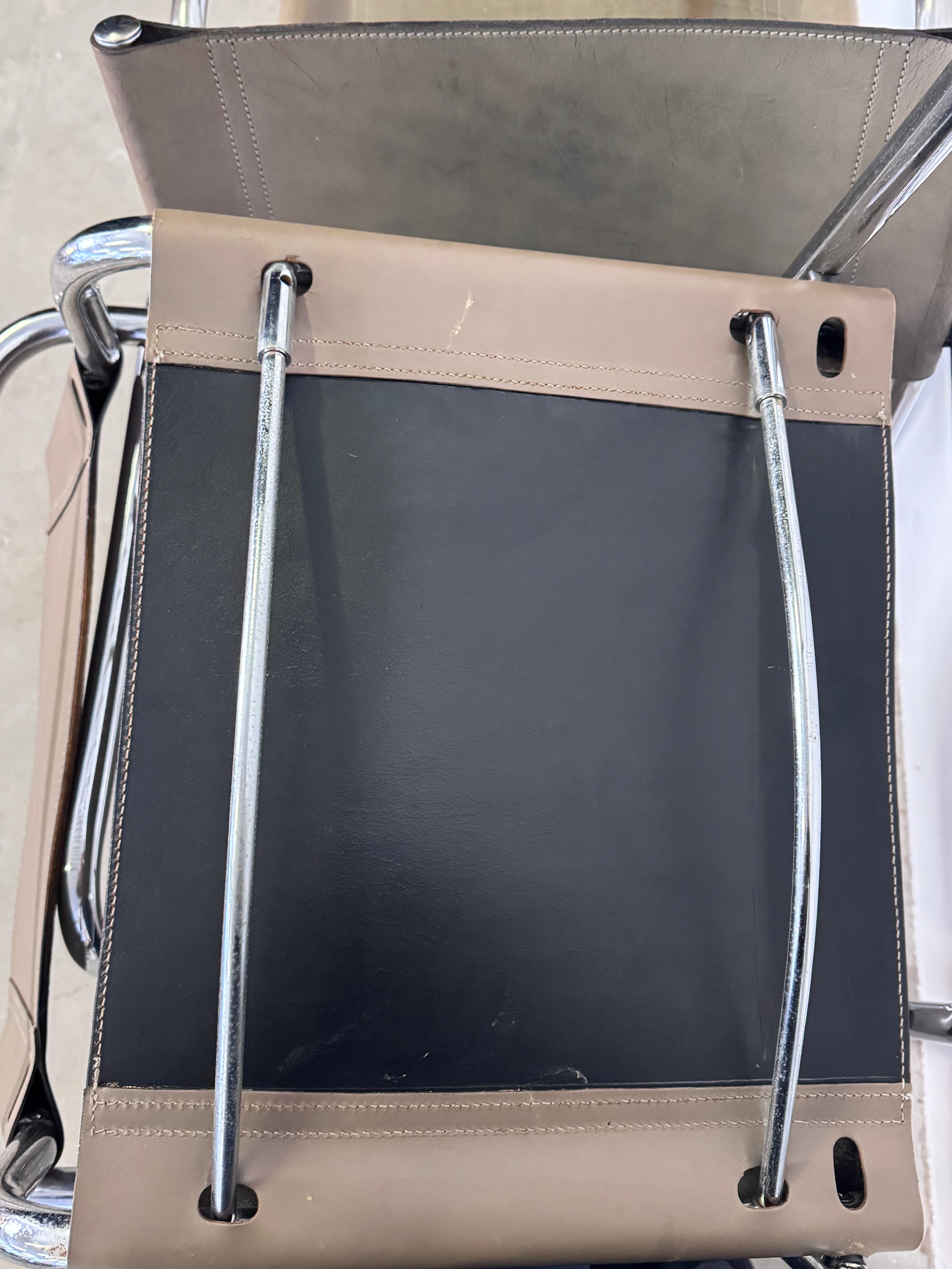 Grauer Modell MG5 Ledersessel von Mart Stam & Marcel Breuer für Matteo Grassi, 1980er