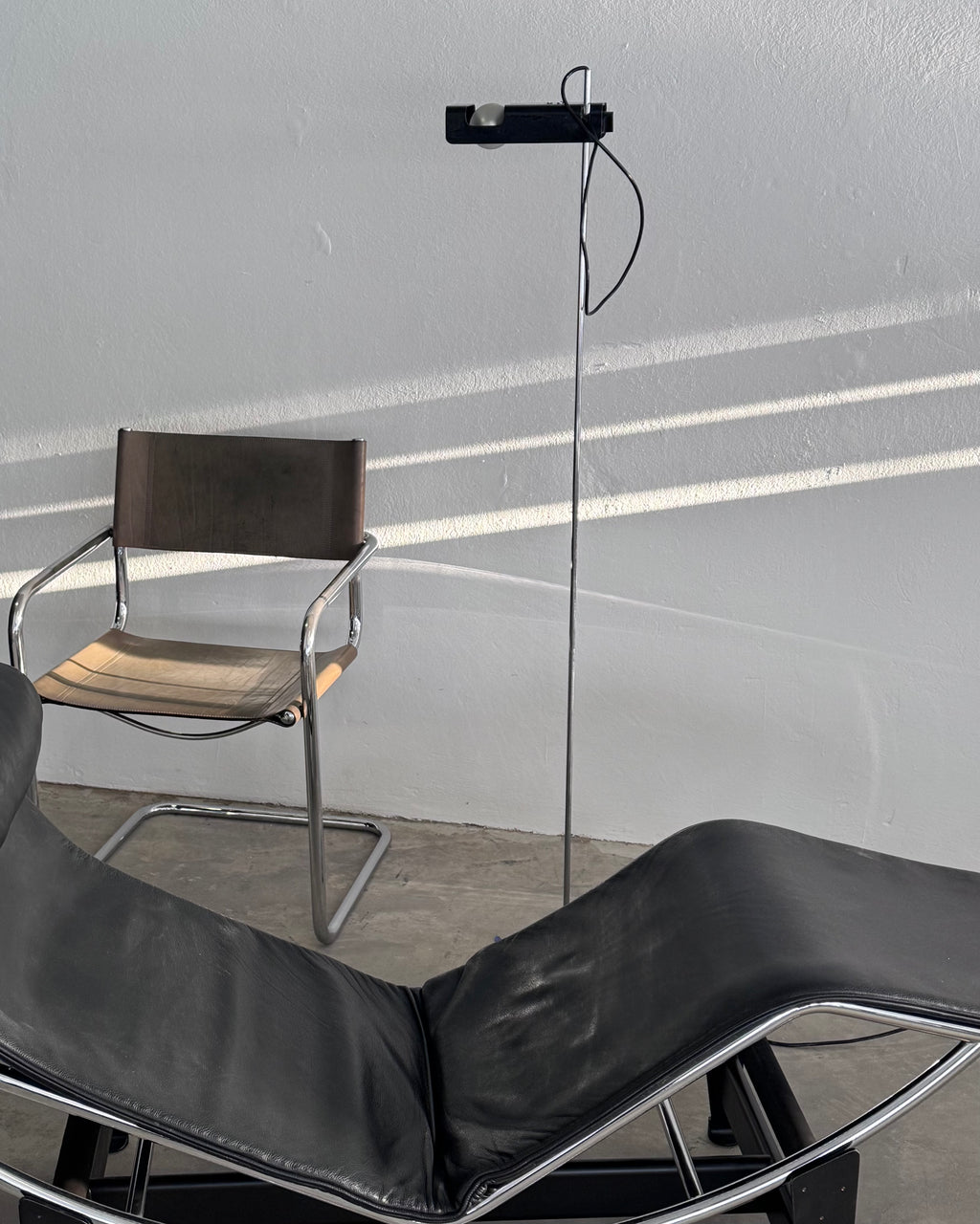 Grauer Modell MG5 Ledersessel von Mart Stam & Marcel Breuer für Matteo Grassi, 1980er