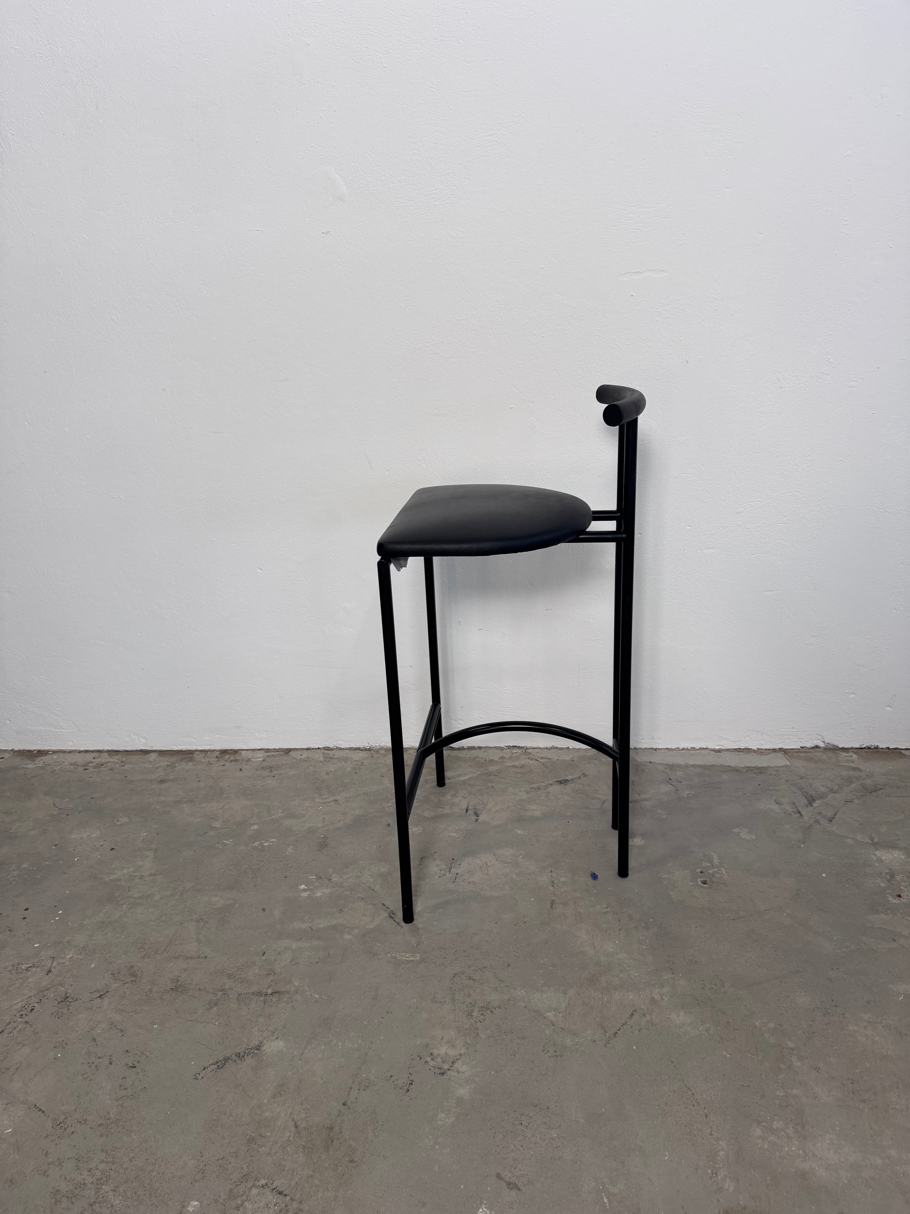 Tokyo“-bar Stühle von Rodney Kinsman, 1985 – schwarzes Stahlrohr & Kunstleder