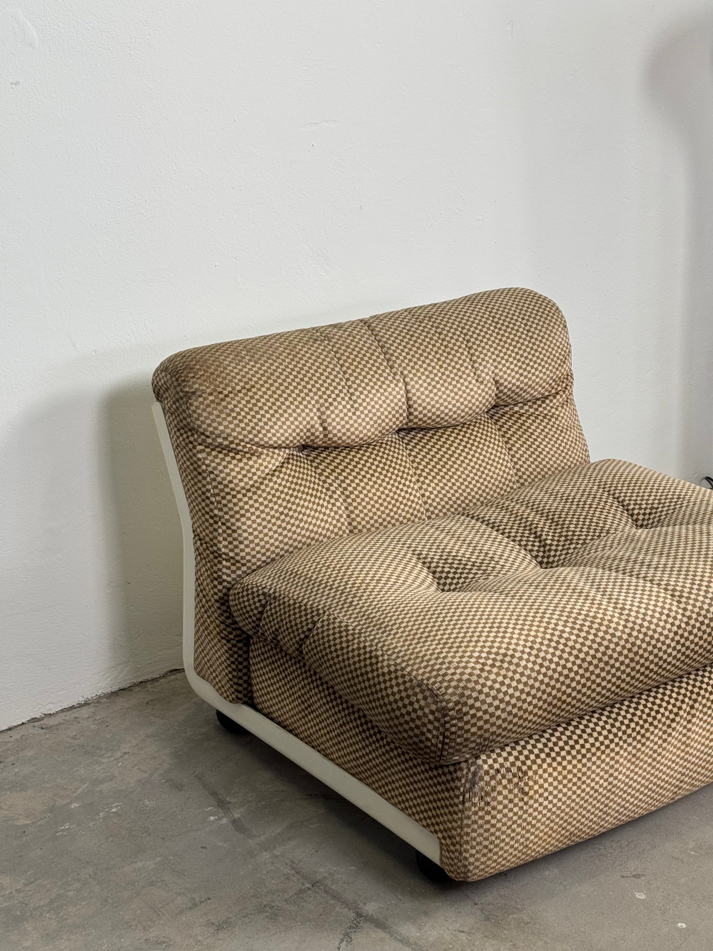 1/2 Amanta armchair Sessel by Mario Bellini originalem beige/cremefarbenem Karo-Bezugsstoff, C&B Italia