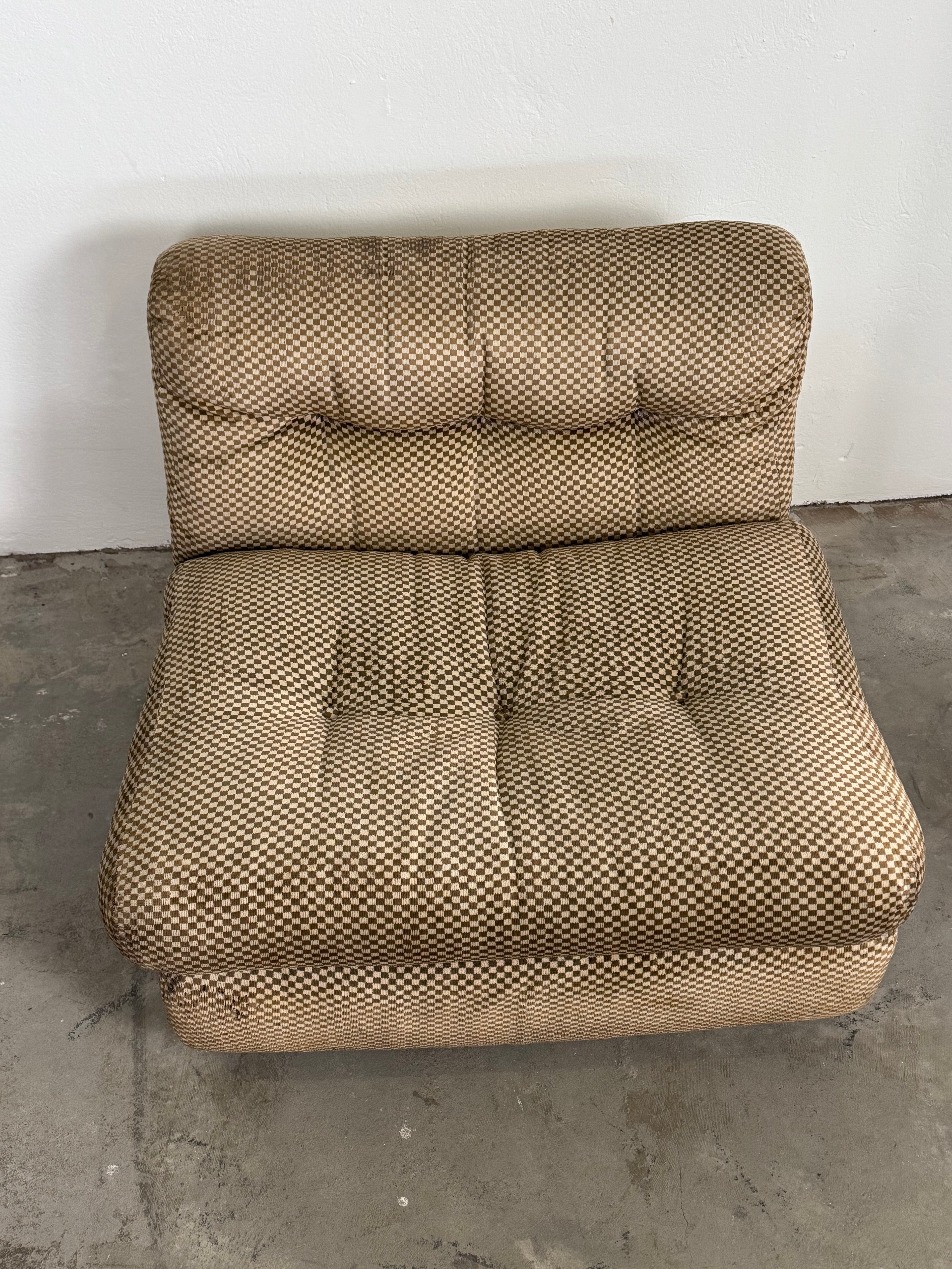 1/2 Amanta armchair Sessel by Mario Bellini originalem beige/cremefarbenem Karo-Bezugsstoff, C&B Italia