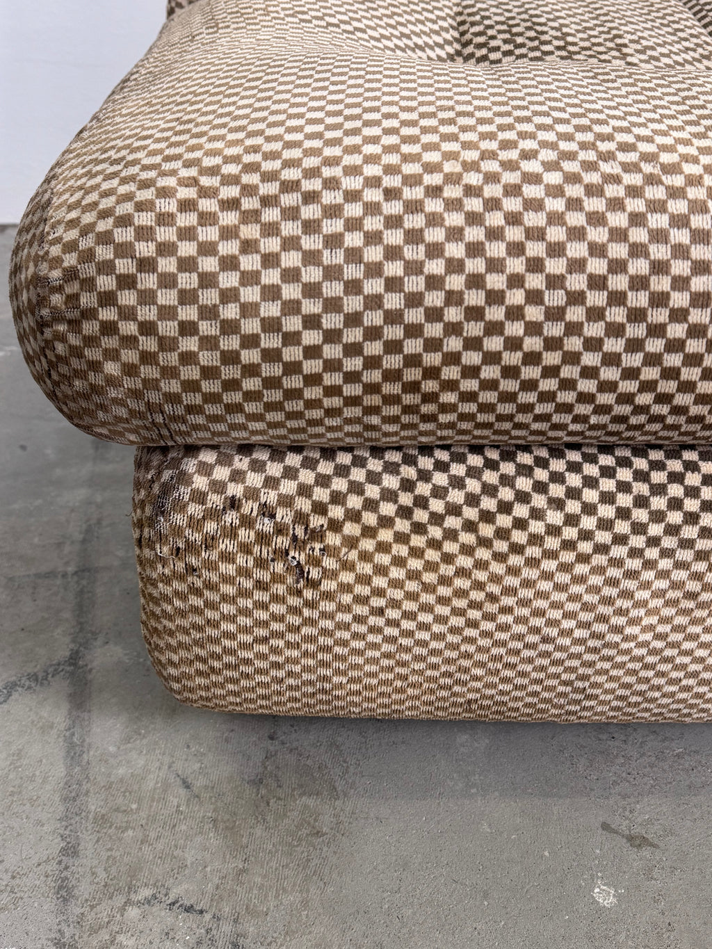 1/2 Amanta armchair Sessel by Mario Bellini originalem beige/cremefarbenem Karo-Bezugsstoff, C&B Italia