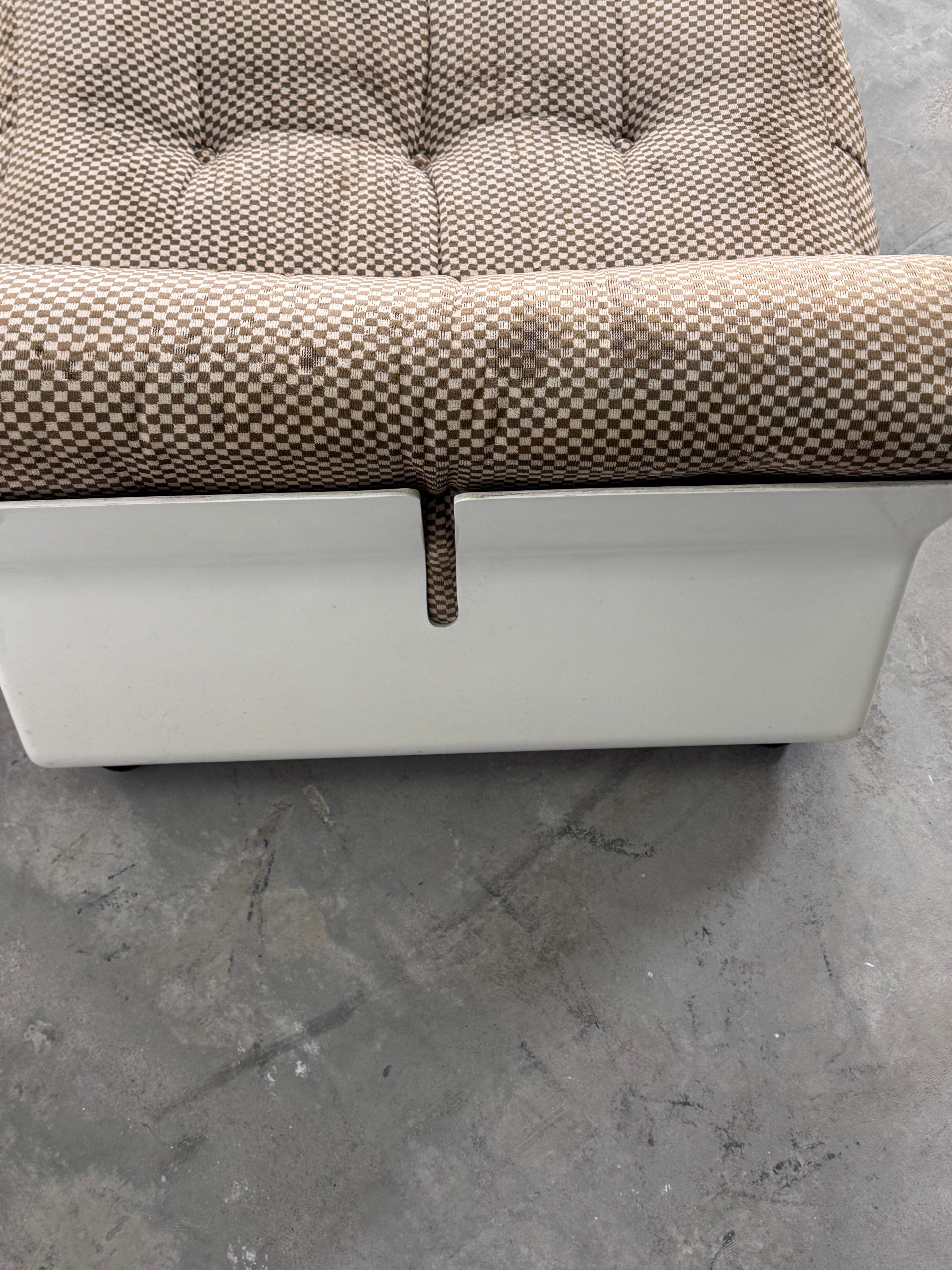 1/2 Amanta armchair Sessel by Mario Bellini originalem beige/cremefarbenem Karo-Bezugsstoff, C&B Italia