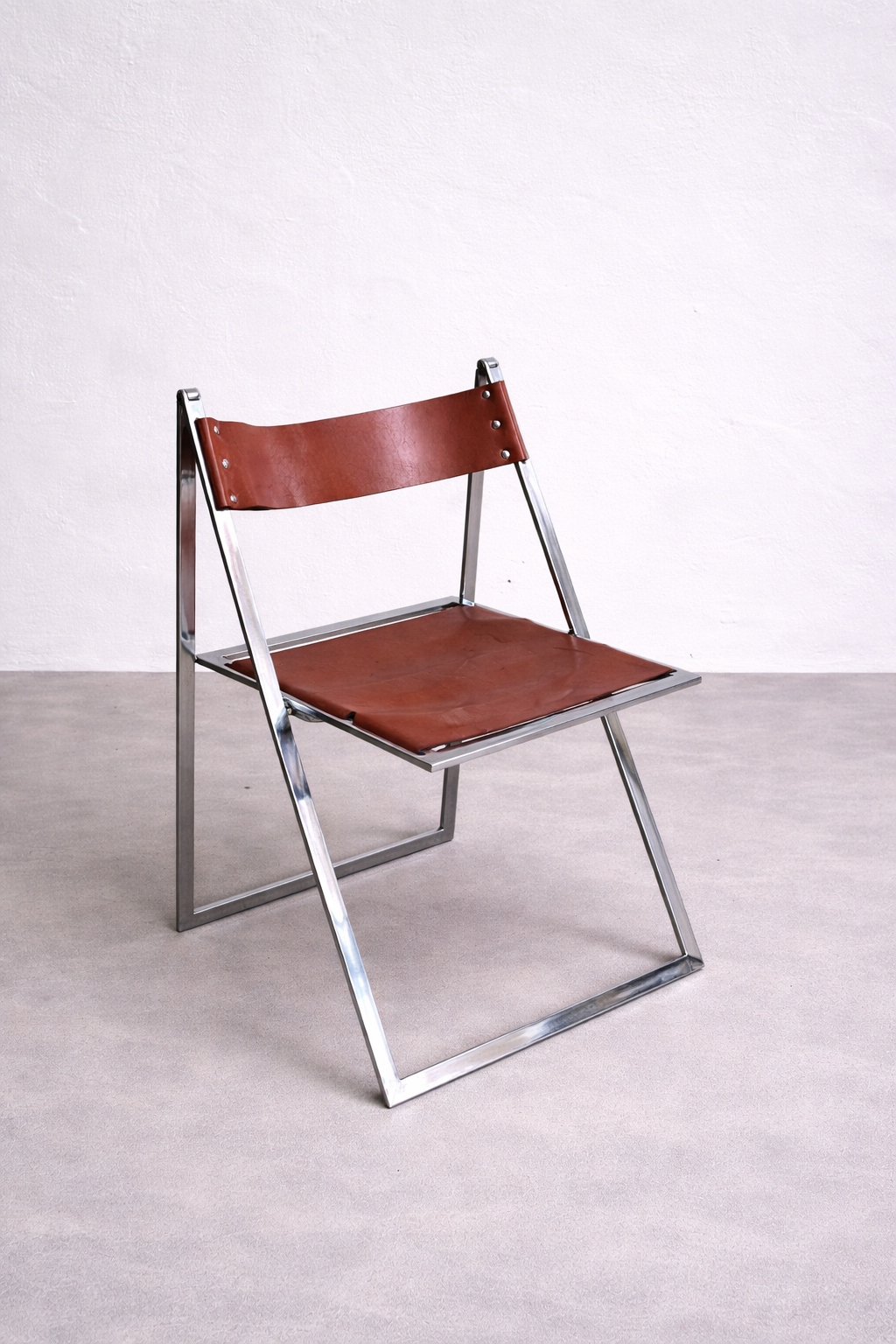 Vintage „Elios“ Klappstühle von Fontoni  Geraci für Lübke Cognac Sattelleder & Chrom – Mid-Century Modern – Restauriert