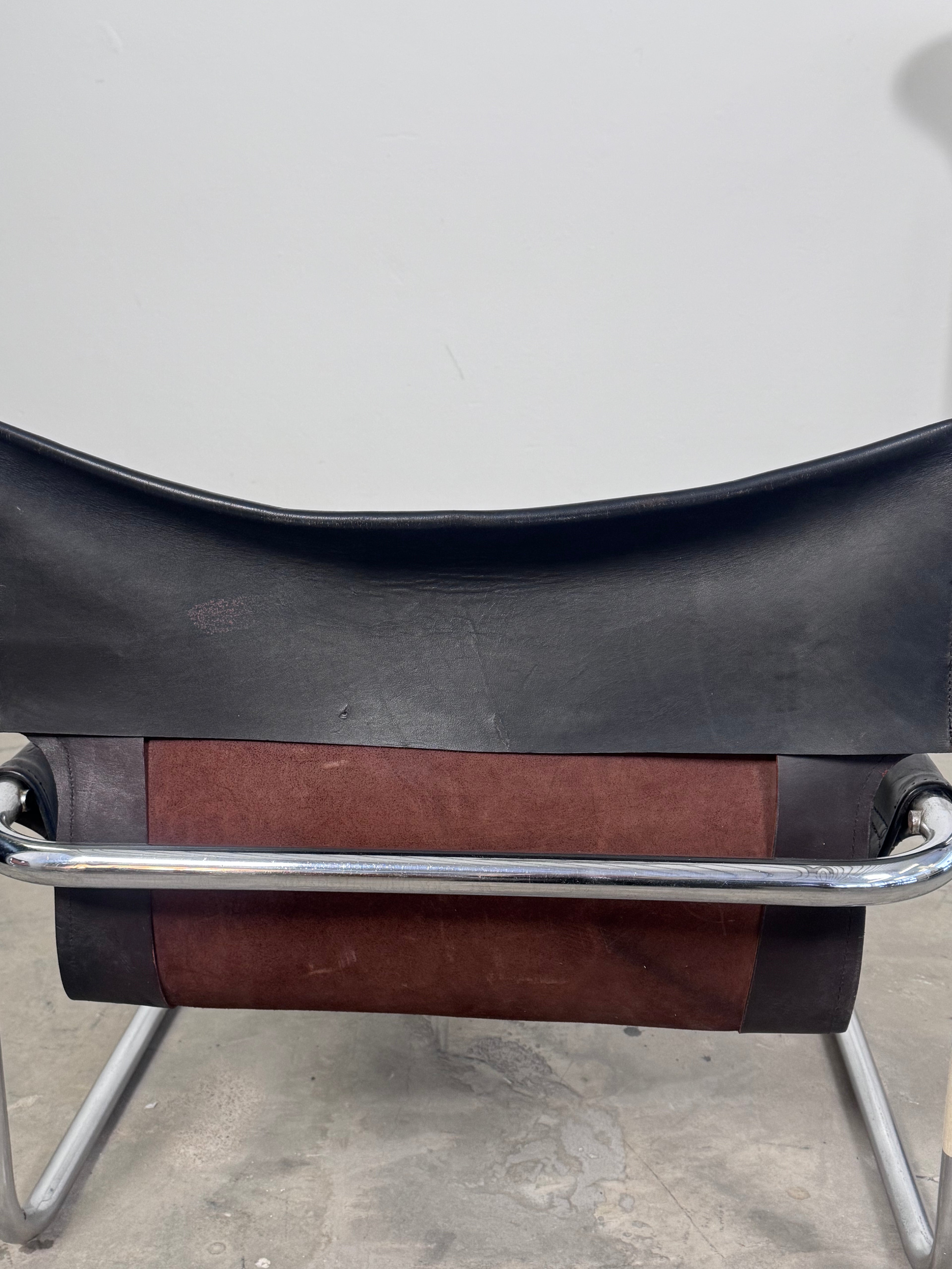 Rodney Kinsman T1 Lounge Chair für OMK, 1960er – Vintage Ledersessel aus Stahlrohr – Mid Century Designklassiker