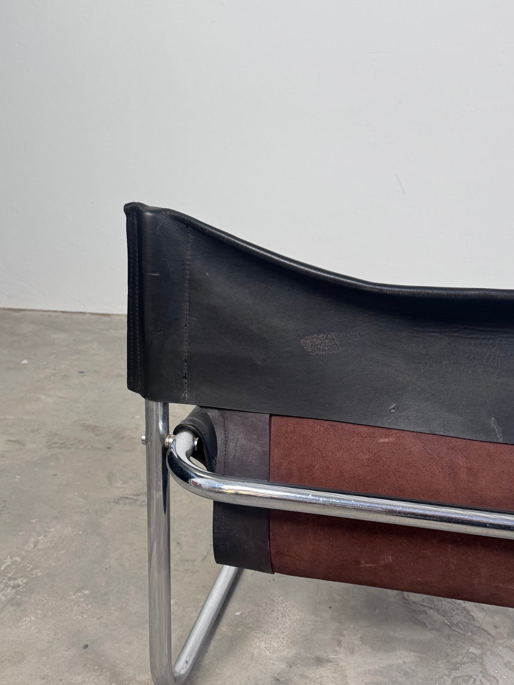 Rodney Kinsman T1 Lounge Chair für OMK, 1960er – Vintage Ledersessel aus Stahlrohr – Mid Century Designklassiker