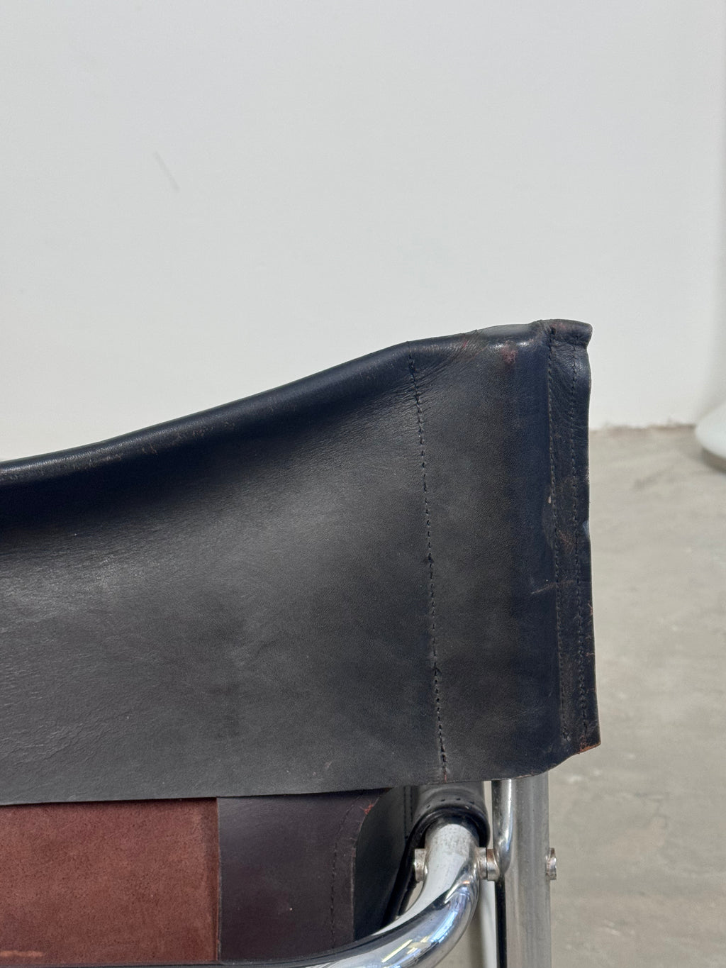 Rodney Kinsman T1 Lounge Chair für OMK, 1960er – Vintage Ledersessel aus Stahlrohr – Mid Century Designklassiker