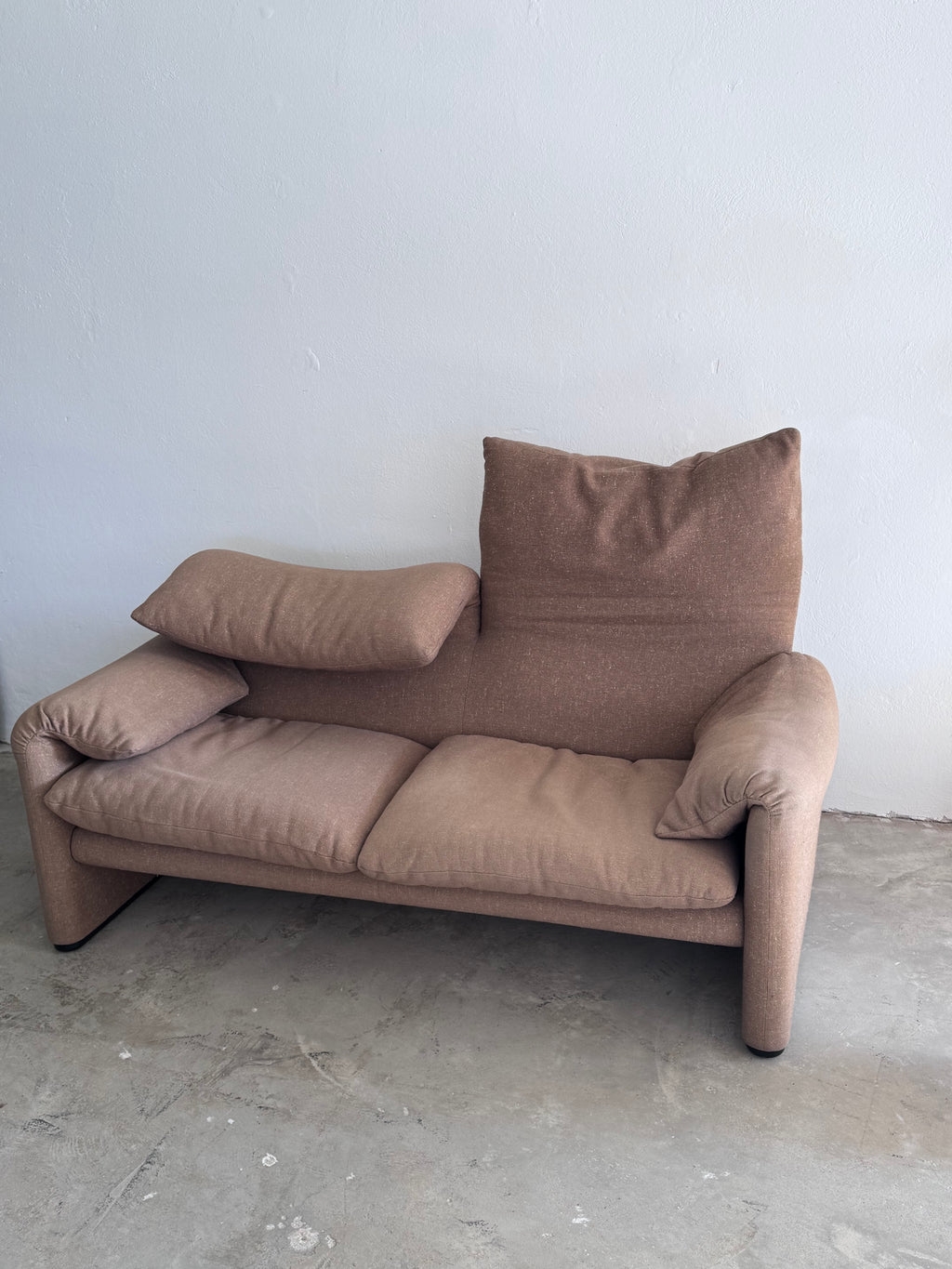 1/2 Cassina Maralunga Sofa 1970er | Vico Magistretti | Vintage Design Klassiker | Leinenbezug | 2er Sofa