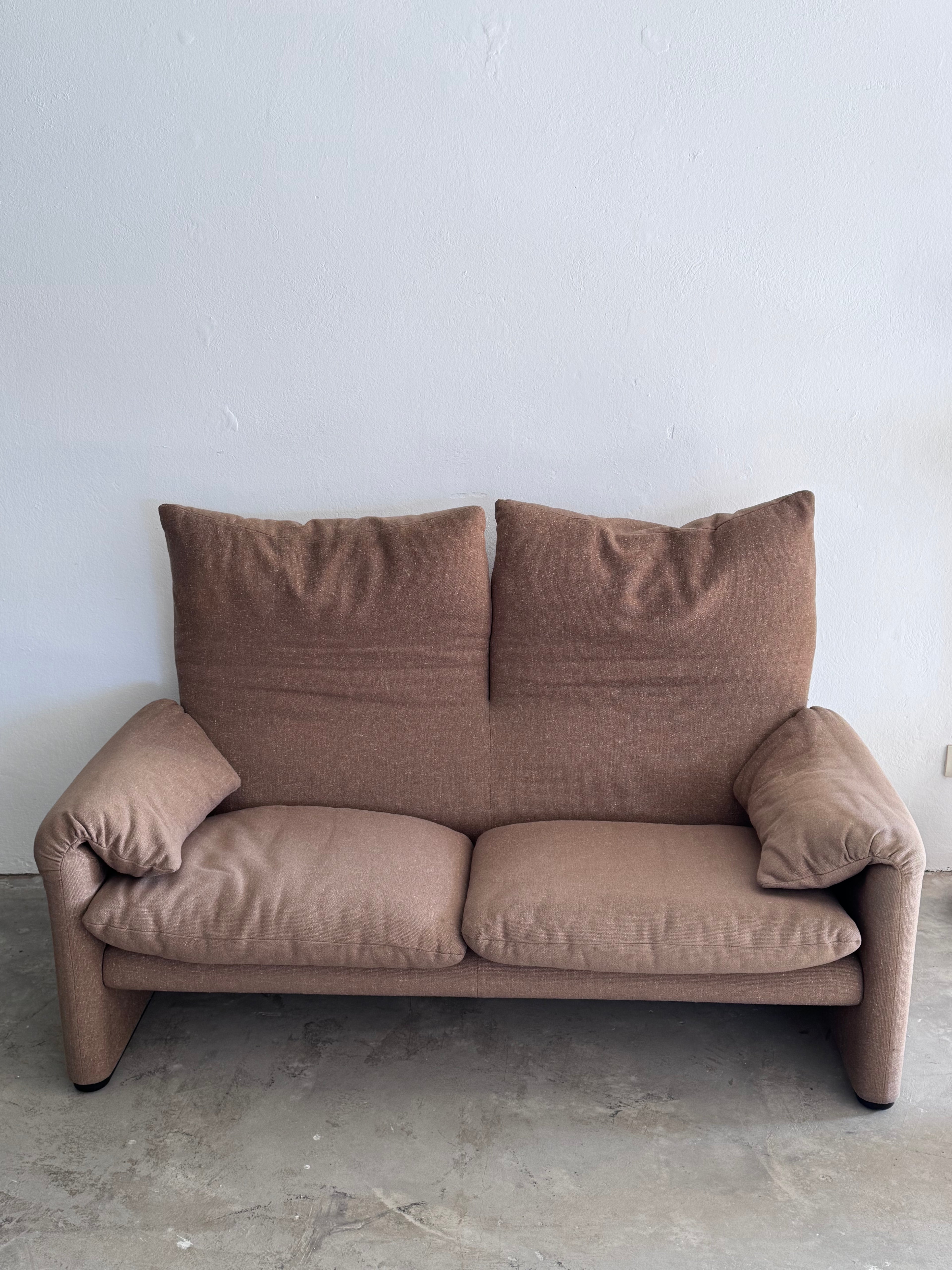 1/2 Cassina Maralunga Sofa 1970er | Vico Magistretti | Vintage Design Klassiker | Leinenbezug | 2er Sofa