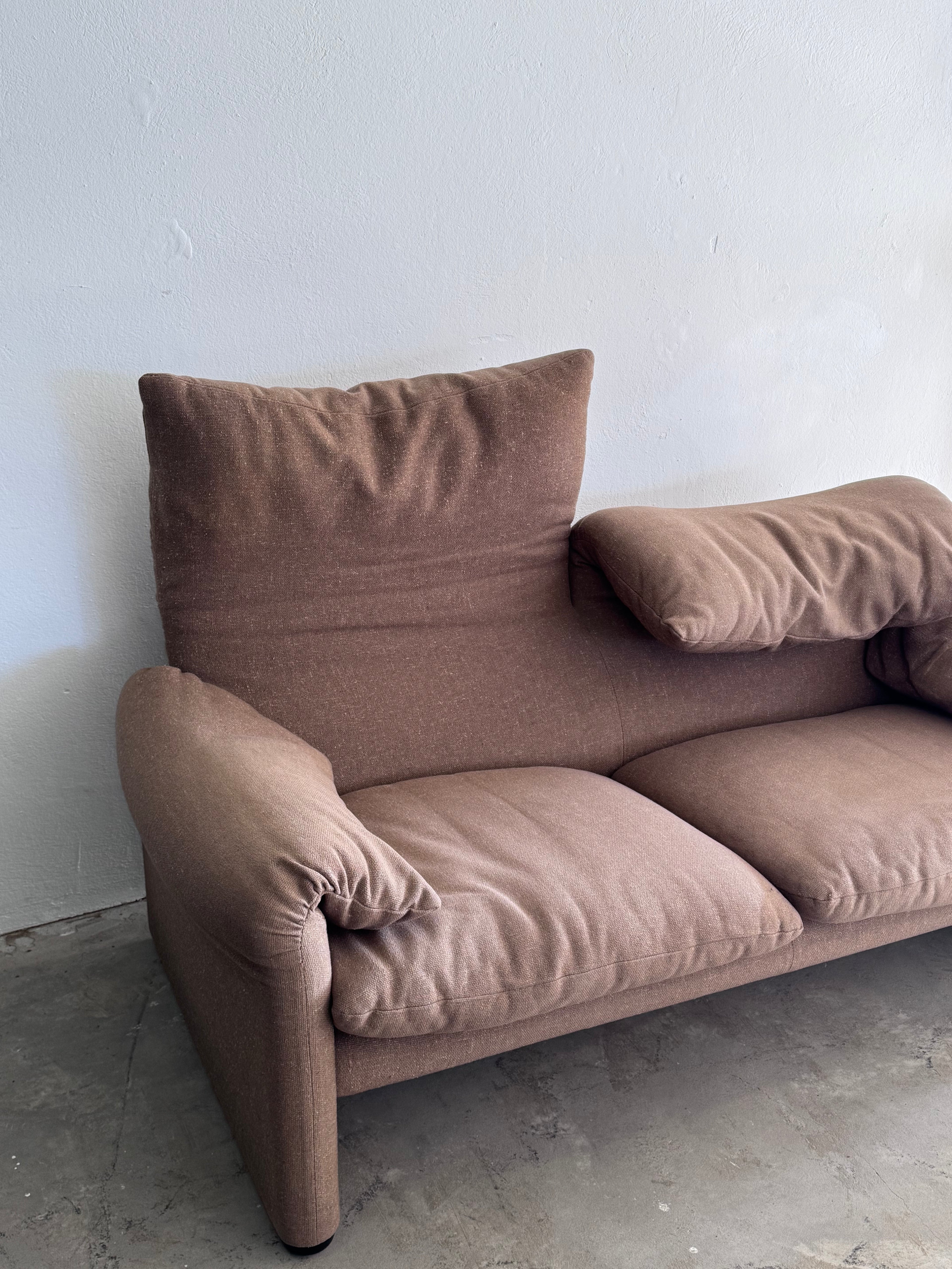 1/2 Cassina Maralunga Sofa 1970er | Vico Magistretti | Vintage Design Klassiker | Leinenbezug | 2er Sofa