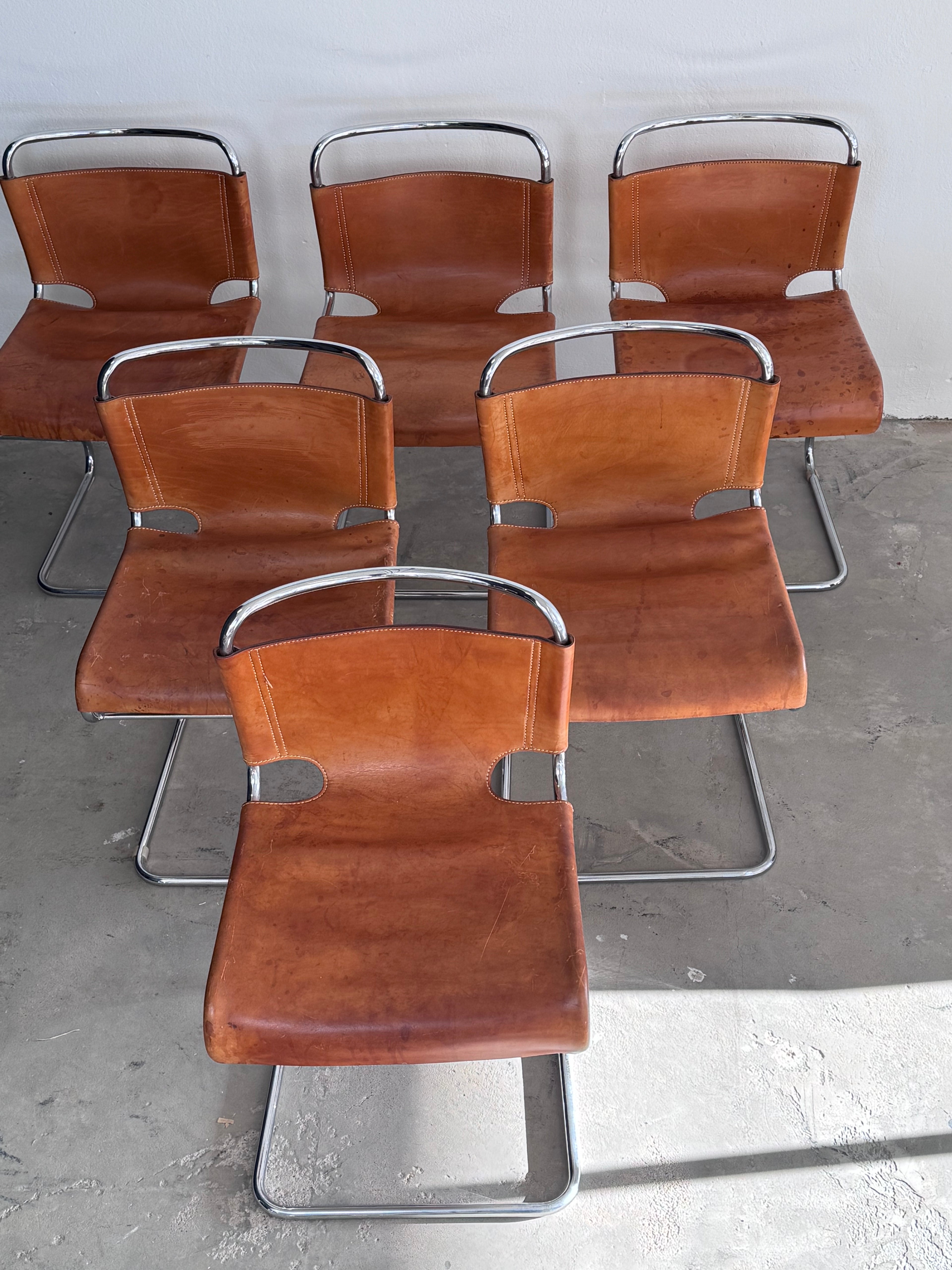 Biscia Stuhl von Pascal Mourgue, Cognac-Leder & Chrom, 1960er, starke Patina