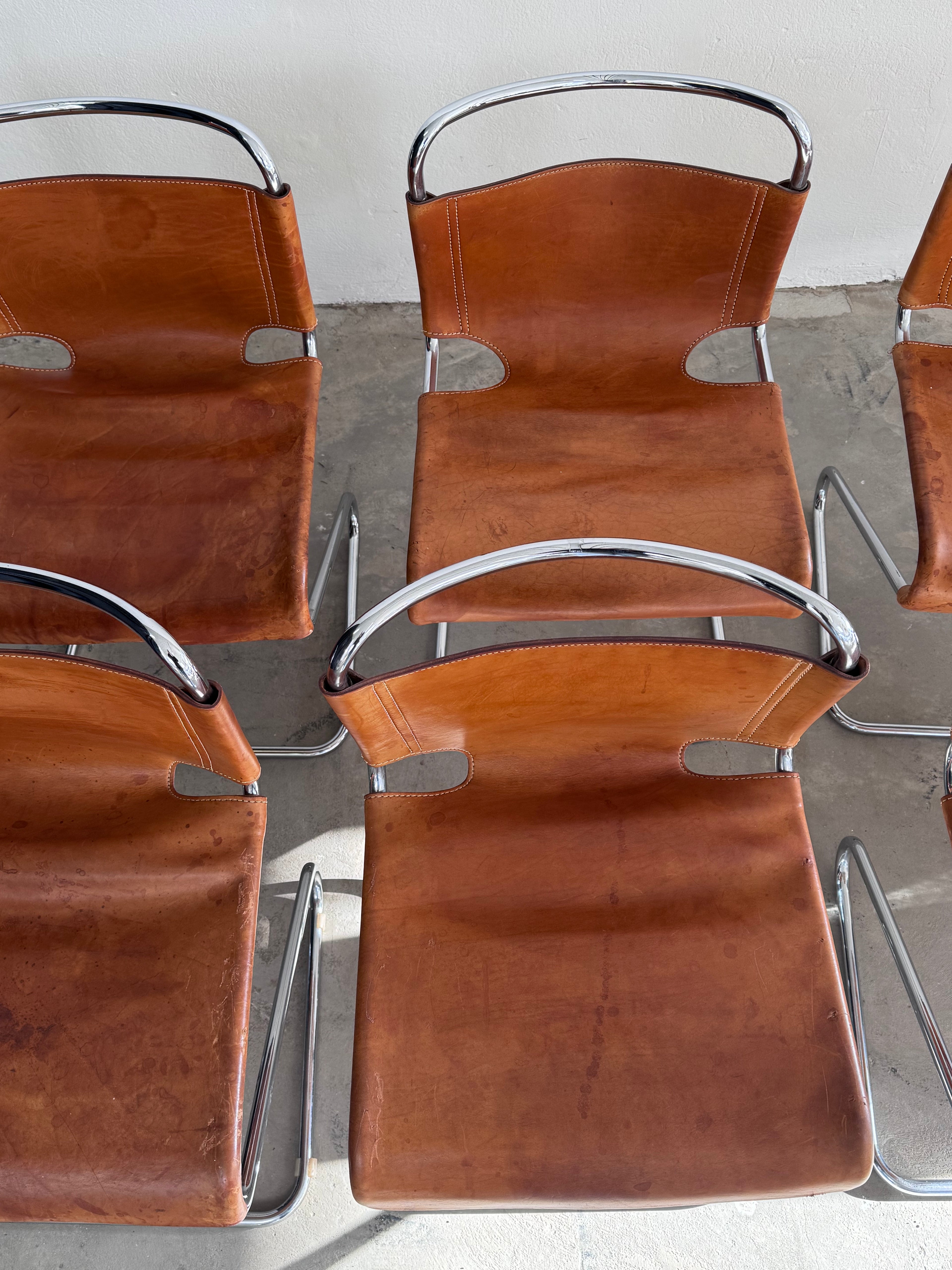 Biscia Stuhl von Pascal Mourgue, Cognac-Leder & Chrom, 1960er, starke Patina