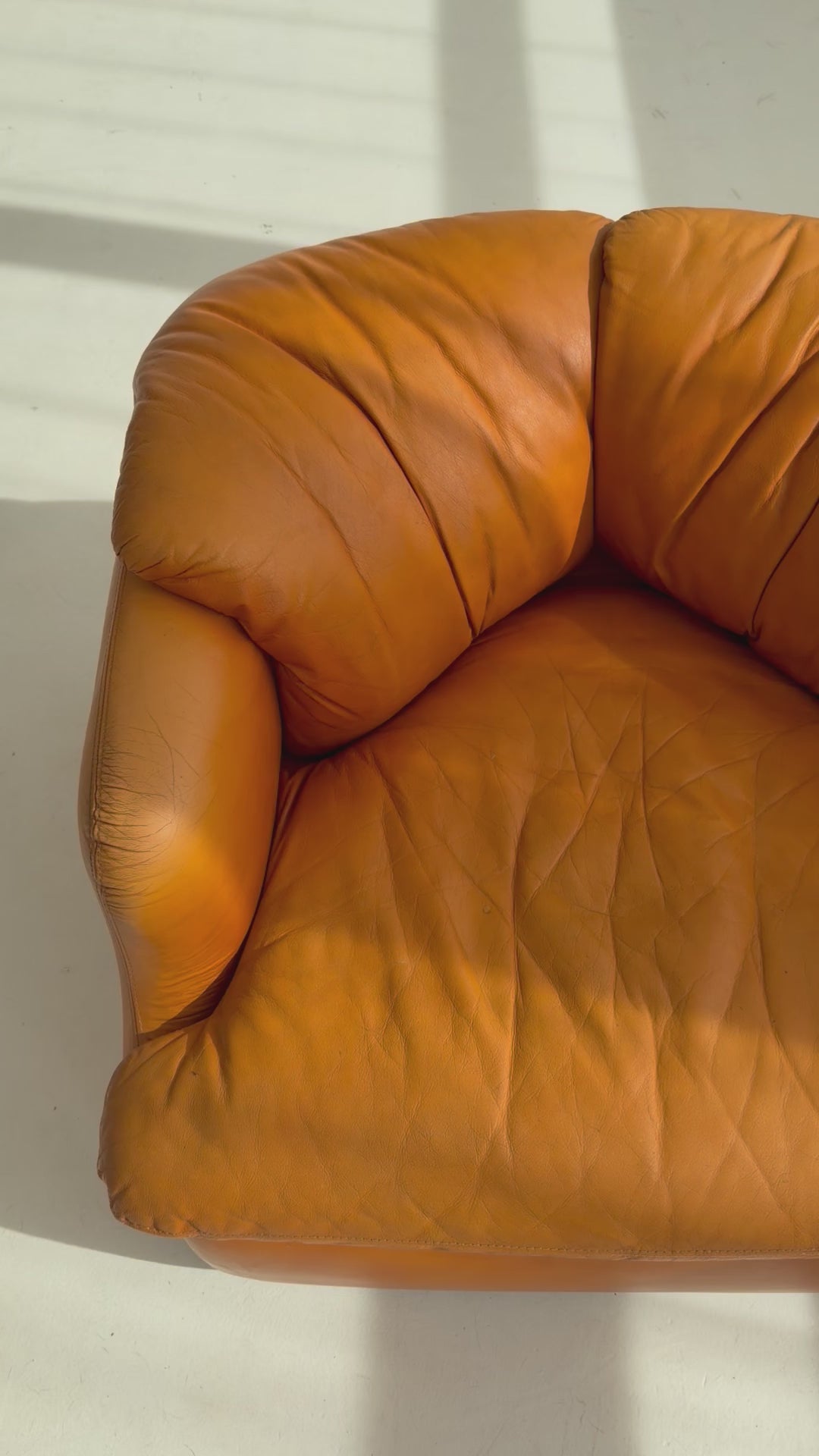 1 of 2 Vintage Confidential Lounge Chair by Alberto Rosselli for Saporiti, 1970s Italian Cognac Leather Armchair
