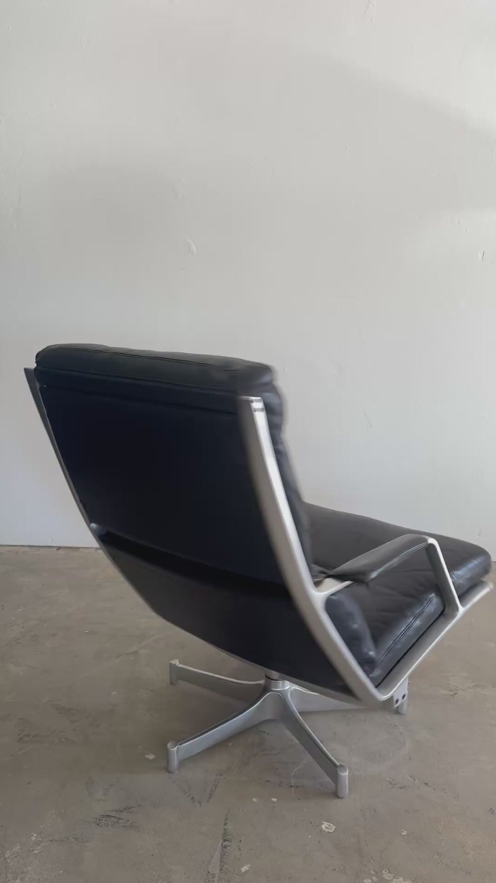 Jørgen Kastholm Lounge Chair für Kill International, 1960er Jahre – Aluminium & schwarzes Leder, Mid-Century Modern