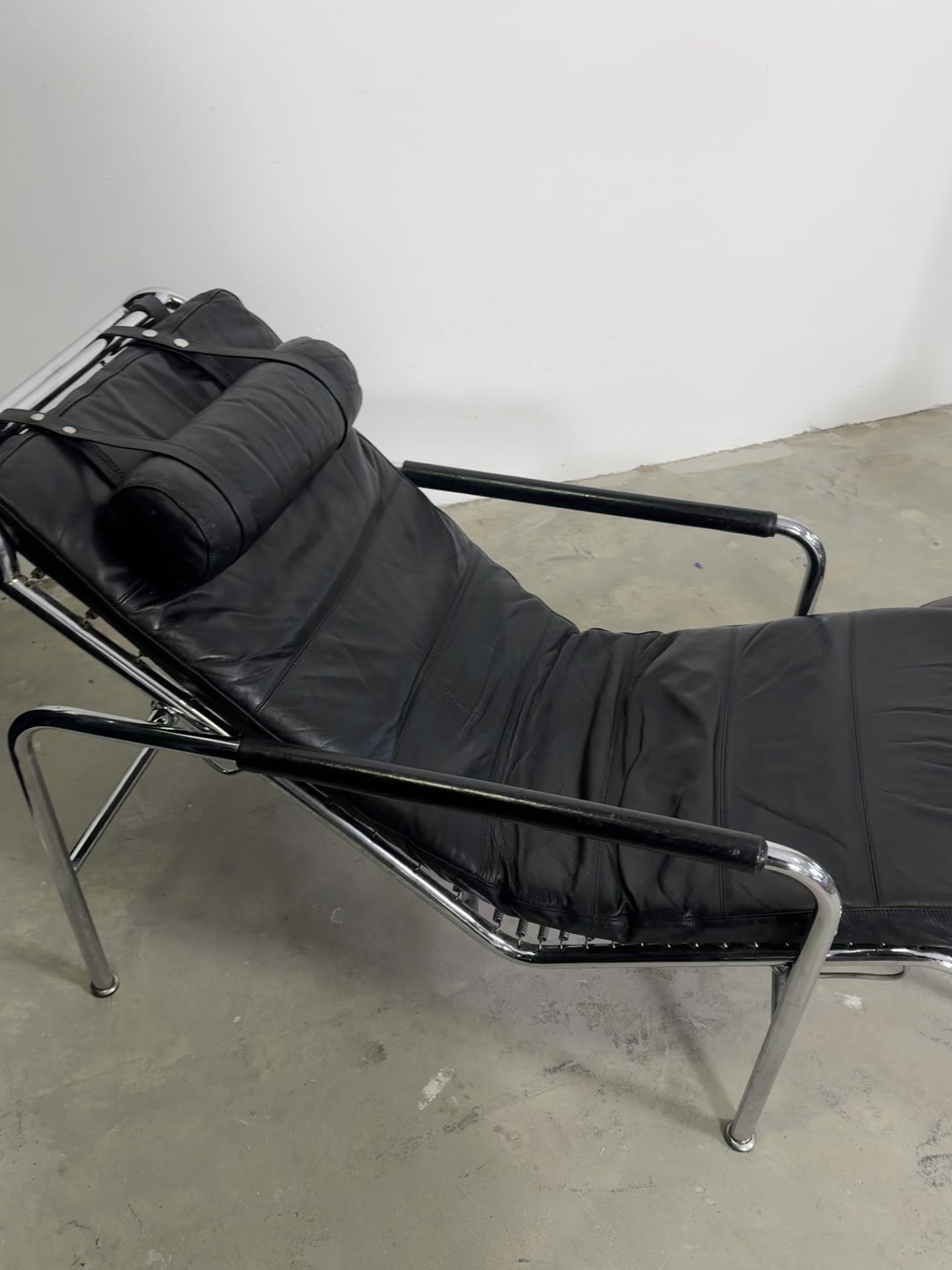 Genni Sessel von Gabriele Mucchi für Zanotta, Leder & Chrom, 1970er, Vintage