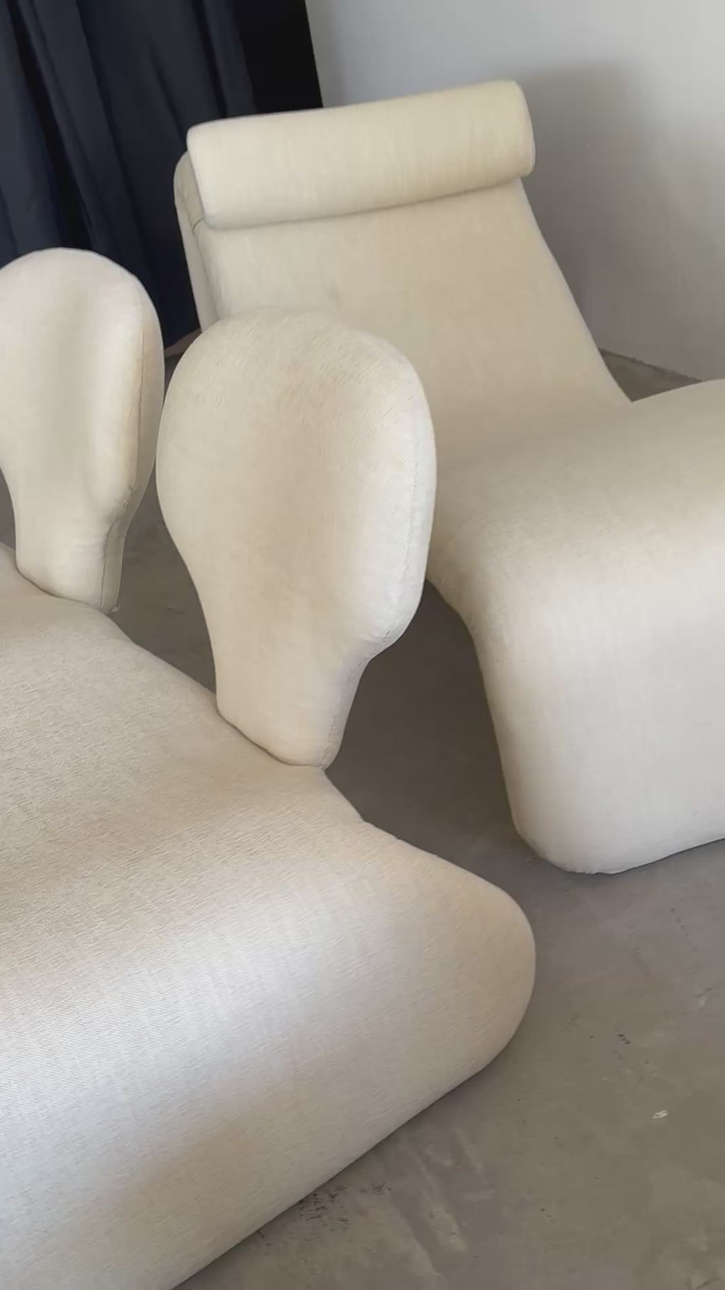 Djinn 2-Sitzer Sofa in Creme Bouclé von Olivier Mourgue für Airborne, 1970er